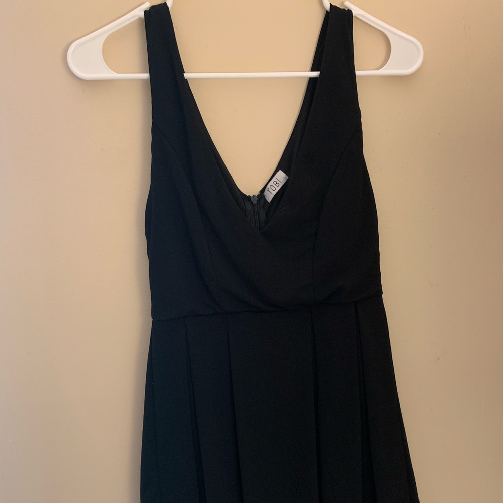black mini dress